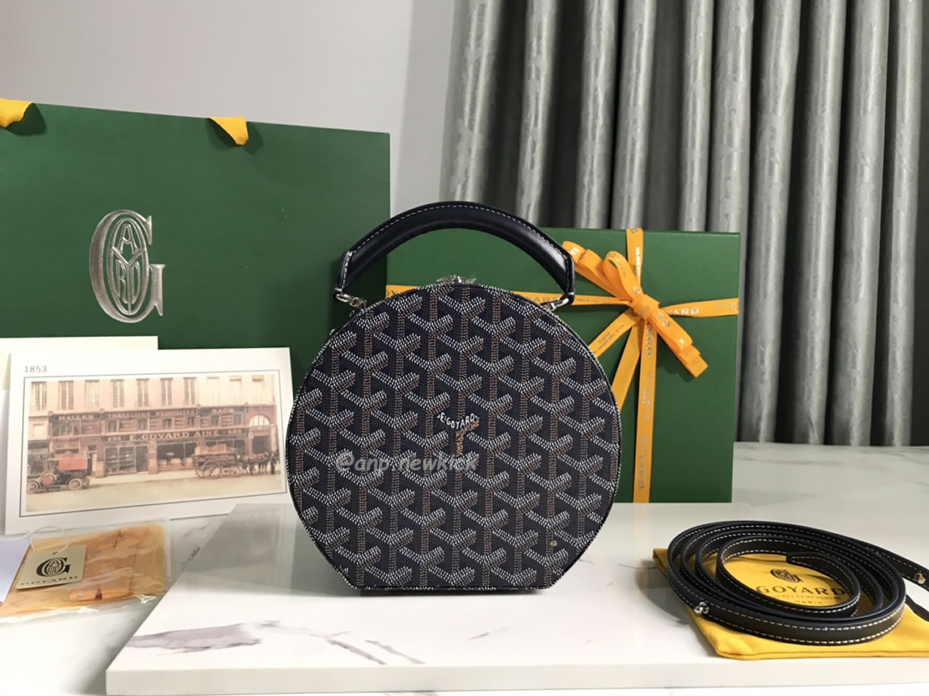 Goyard Alto Hat Box Bag 16.5 Cm X 7 Cm X 18 Cm (9) - newkick.cc